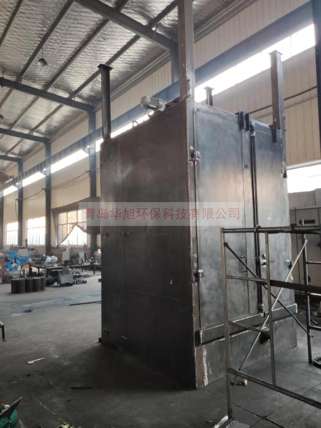 Q3710吊鉤式拋丸機主室