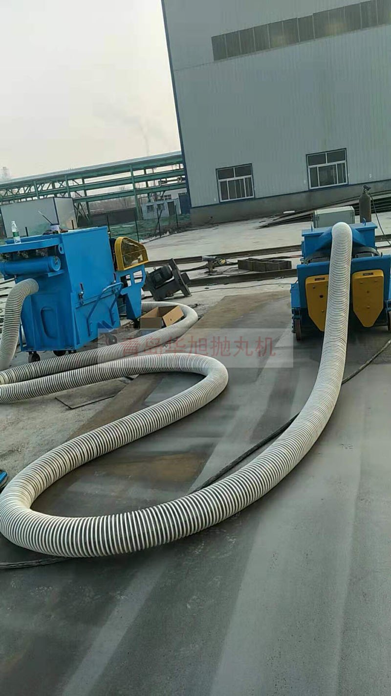 東營(yíng)用戶使用手持移動(dòng)式拋丸機(jī)清理鋼板鐵銹效果