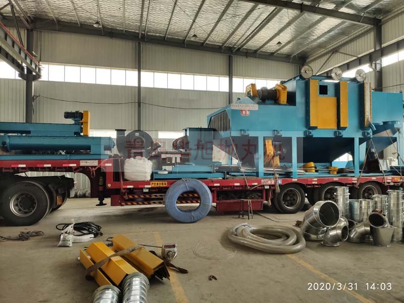 Q6925輥道通過(guò)式拋丸機(jī)裝車發(fā)貨現(xiàn)場(chǎng)