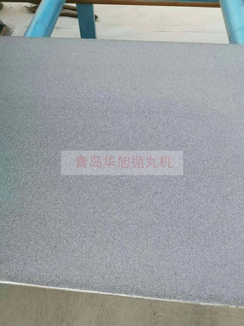 經(jīng)過拋丸機清理后的鋼板