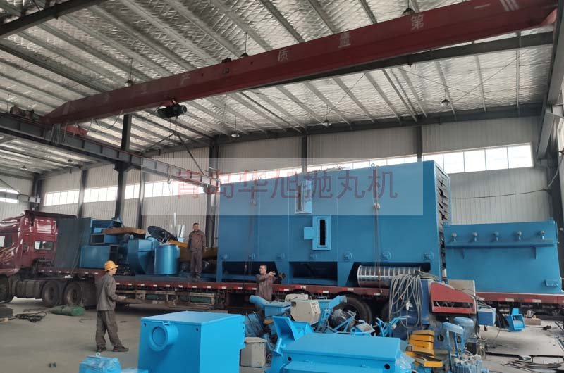 Q6912輥道通過式拋丸機(jī)裝車現(xiàn)場